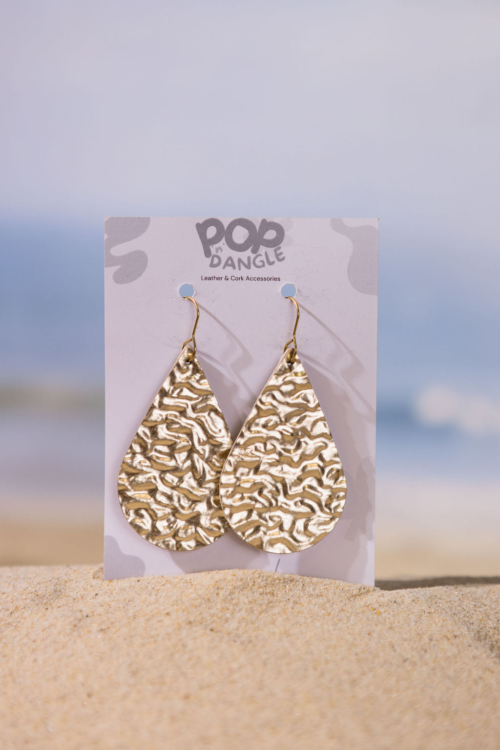 Hammered_Gold_Teardrop _Earrings
