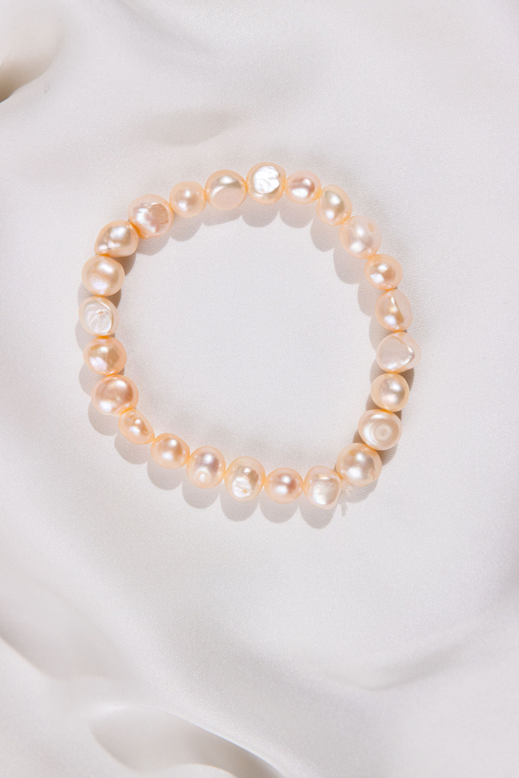 pink freshwater pearl stretchy bracelet