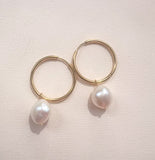 20_m_Gold_ hoops medium pearl 