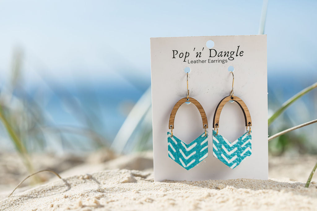 Elegant Arches Aqua V Shape earrings 
